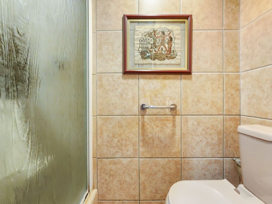 4 Bedroom Property for Sale in Sea Point Western Cape